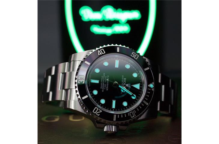2015 Rolex Submariner Date – A Dive into the World of Luxury
